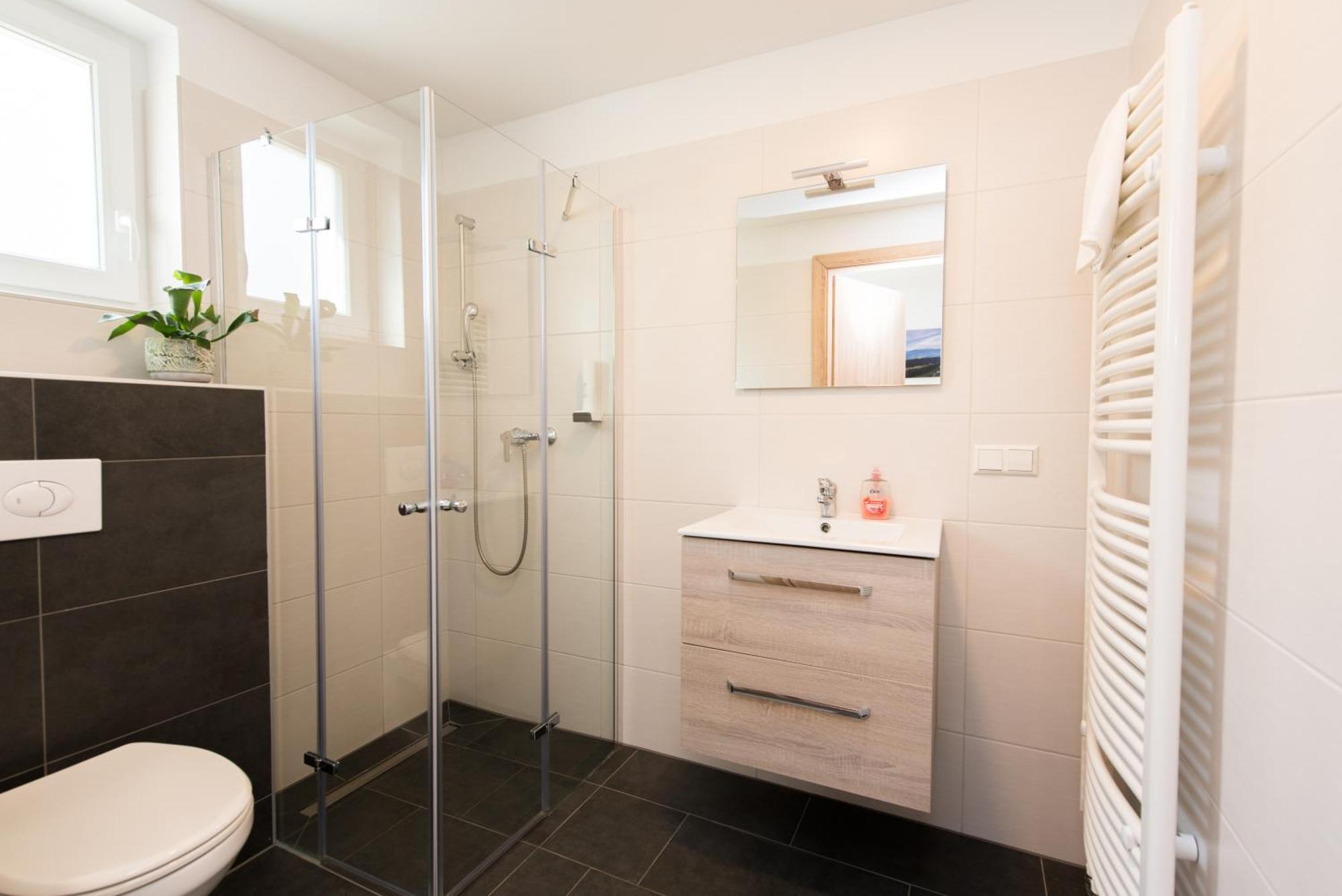 Ferienwohnungen und Zimmer Yassi Spielberg Bei Knittelfeld Exterior foto
