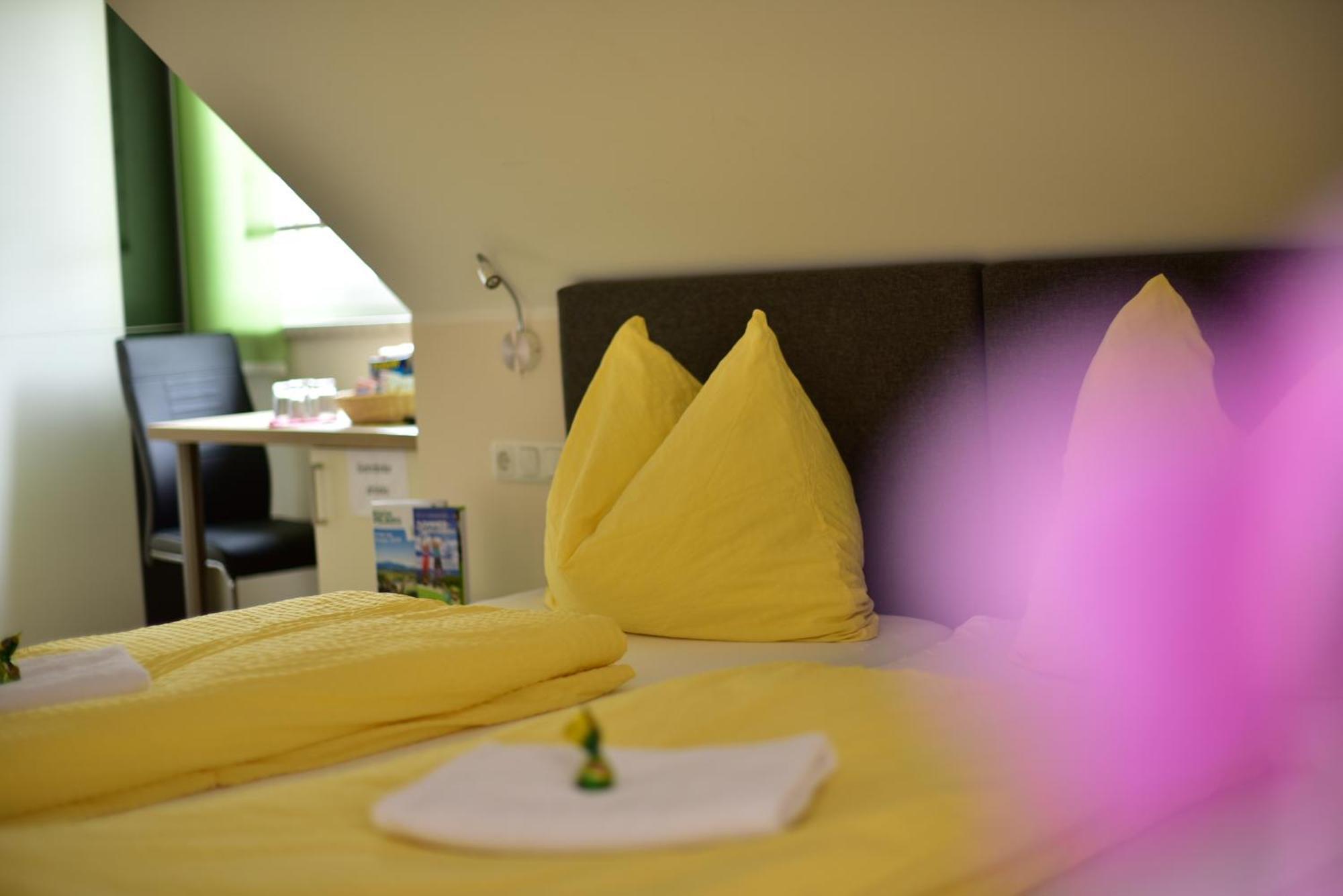 Ferienwohnungen und Zimmer Yassi Spielberg Bei Knittelfeld Exterior foto