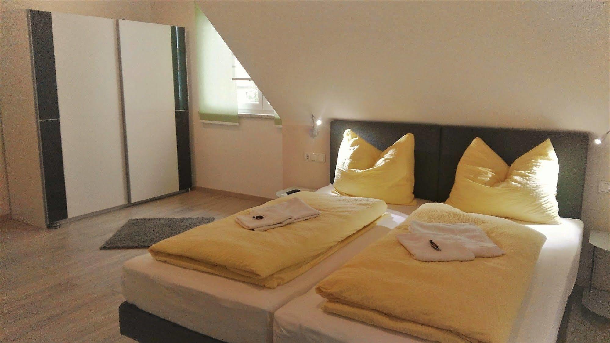Ferienwohnungen und Zimmer Yassi Spielberg Bei Knittelfeld Exterior foto