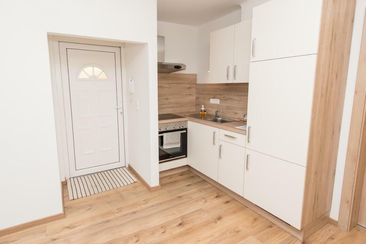 Ferienwohnungen und Zimmer Yassi Spielberg Bei Knittelfeld Exterior foto